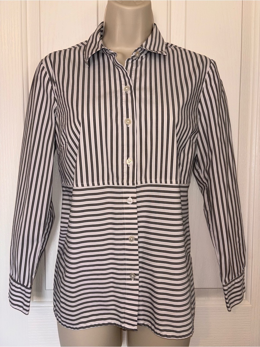 J. Jill Black & White Striped Button-Front Shirt